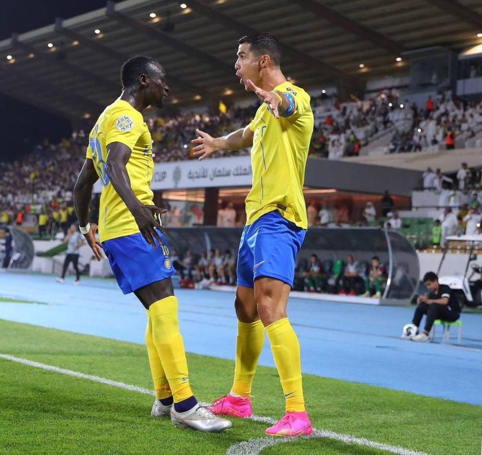 Mané, jugador del Al Nassr de Arabia Saudita y compañero de Cristiano Ronaldo, se prepara para la Copa África con su selección, sin embargo, su ausencia en un amistoso generó la expectativa de los aficionados.