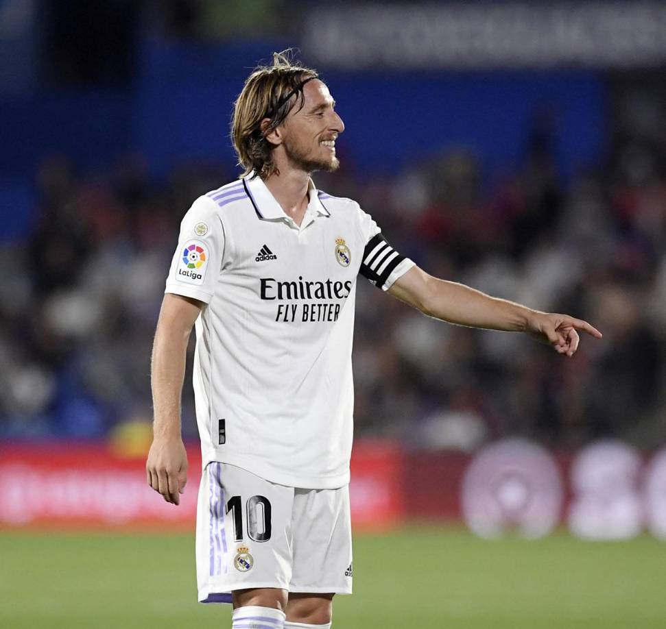 Luka Modric - Ancelotti apostará por la vieja guardia para que actúen en la medular. El croata va de titular en el Clásico.