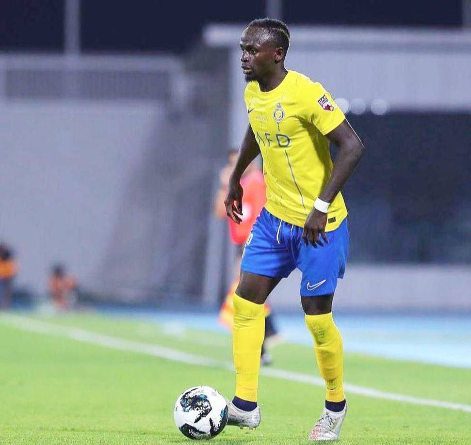 Si hay algo que Sadio Mané ha mantenido al margen de su carrera futbolística, es su vida amorosa. Ahora ha dejado a muchos de sus seguidores sorprendidos con la noticia.