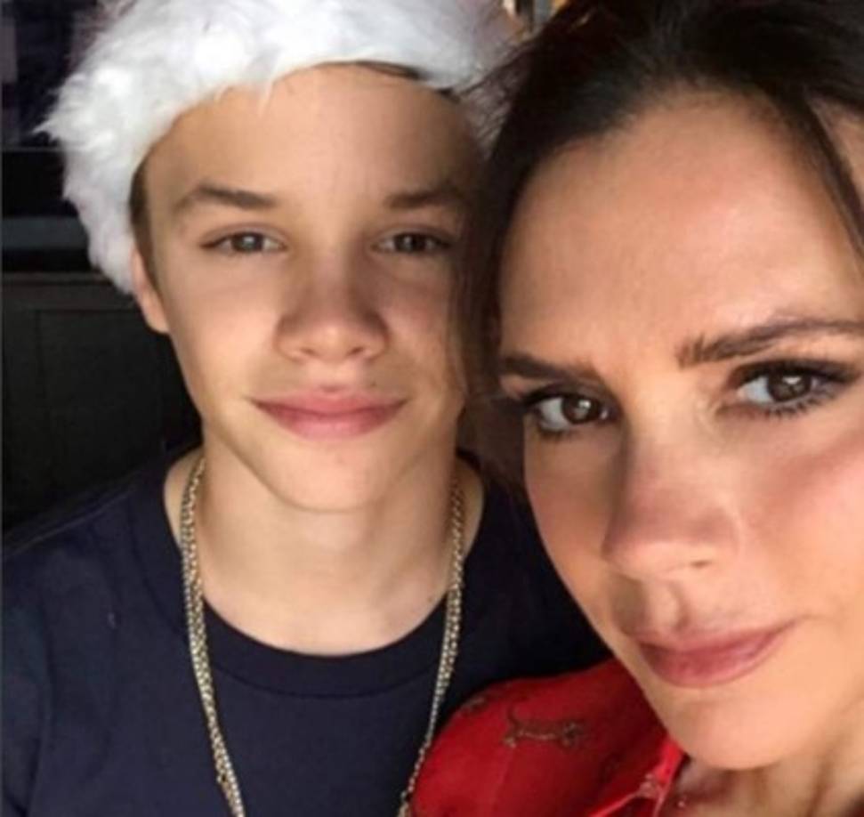 Sacó los ojos de su madre, le encanta compartir fotos con ella en sus redes sociales.