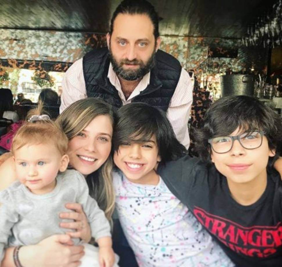 Analu, madre de tres, instó a los padres de familia a creer y apoyar a sus hijos.<br/>'Cuiden a sus hijos. Y si tú tienes una víctima en casa CREÉLE', escribió la famosa en su Twitter.