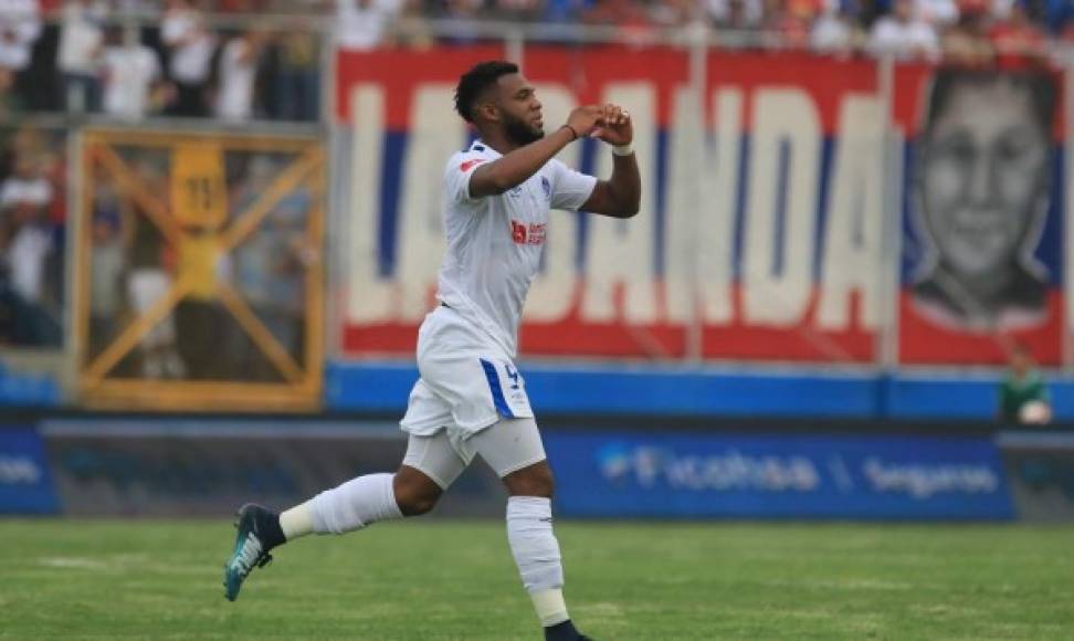 Jorge Benguché celebrando su golazo contra la UPN, su primer gol del partido.