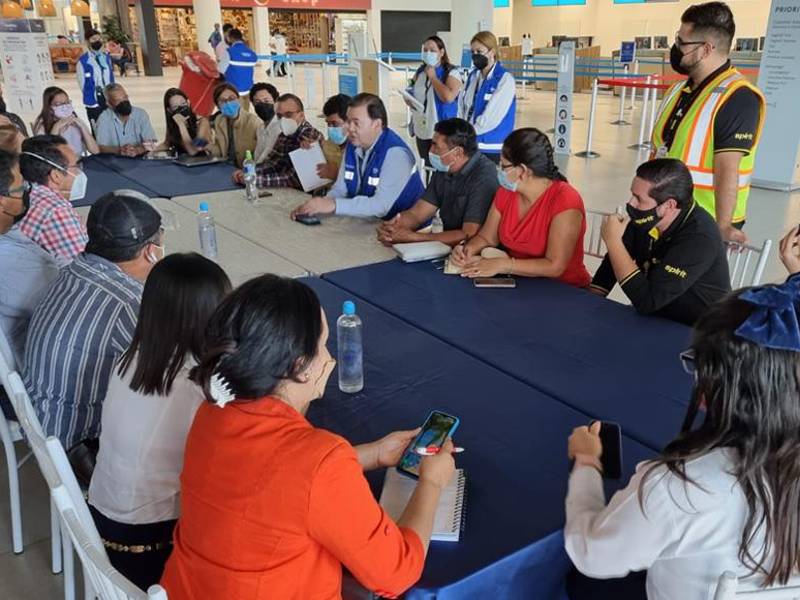 La reunión entre representantes de los hoteles de Comayagua y las líneas áreas del nuevo aeropuerto busca garantizar los mejores servicios y opciones para los viajeros y turistas.