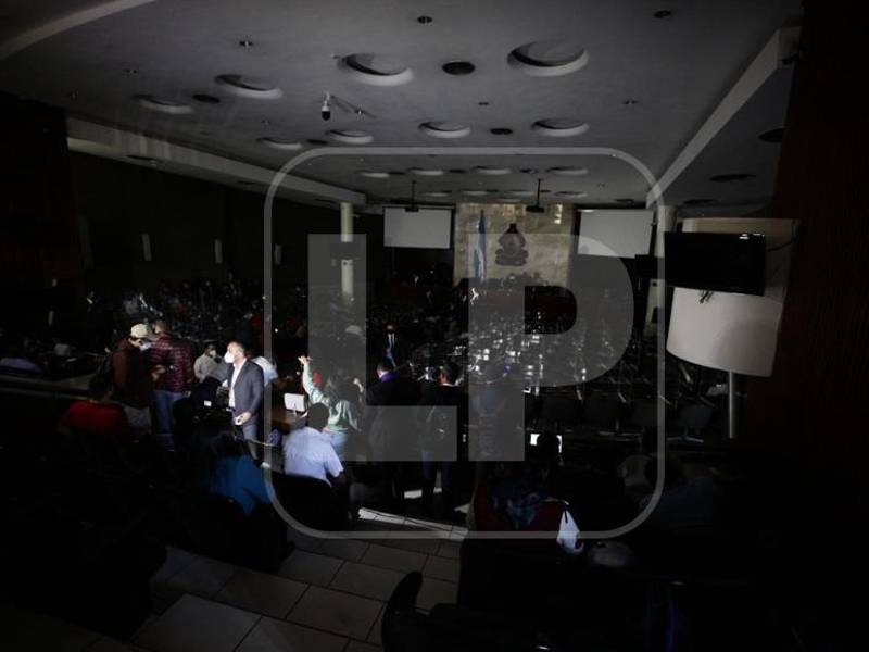 La convocatoria estaba prevista para las 7:00 am de este domingo en el Congreso Nacional.