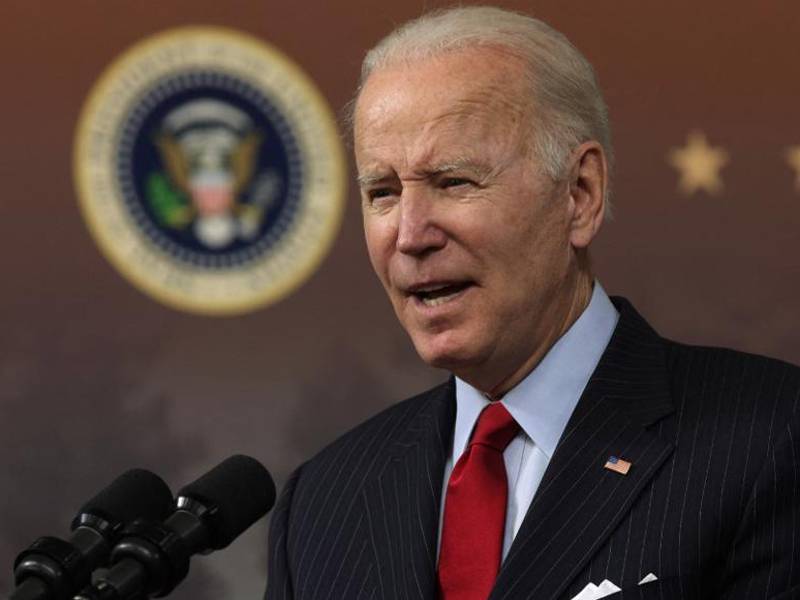 El presidente Joe Biden habla durante un evento en el Auditorio de South Court en el Edificio de Oficinas Ejecutivas de Eisenhower.