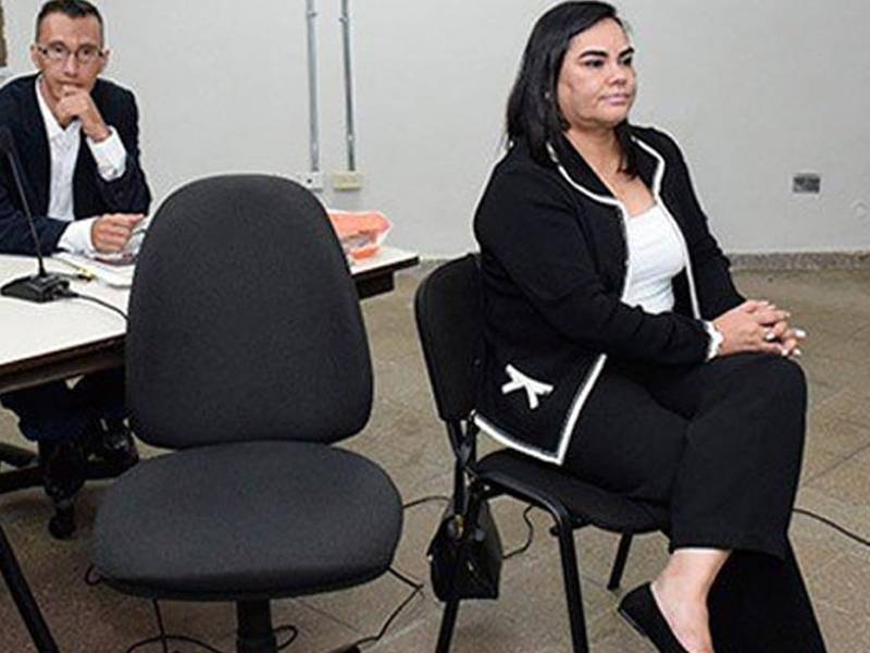 Saúl Escobar y Rosa Elena de Lobo permanencen en la repetición del juicio oral y público.