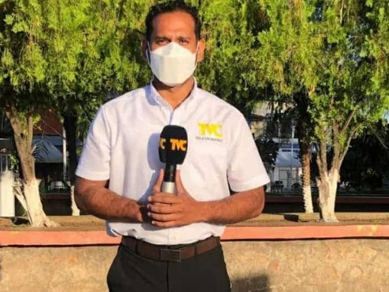 Imagen en vida del destacado periodista de noticias, Rony Ortiz.