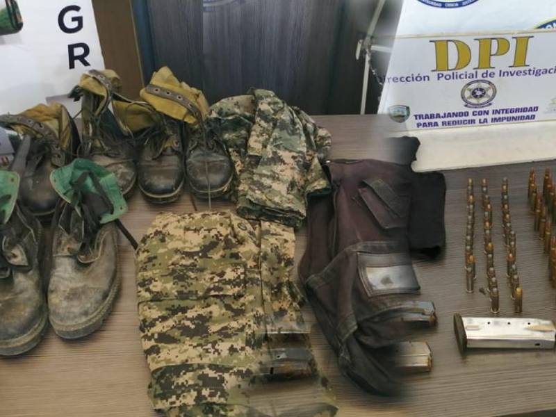 Varios miembros de estructuras usan vestimenta militar y policial para cometer acciones delictivas.