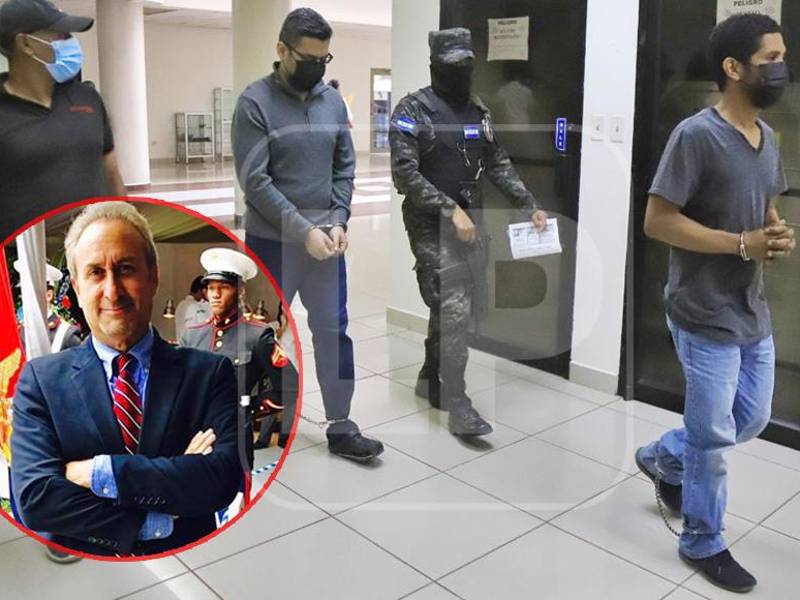 Los sospechosos al interior de los juzgados de San Pedro Sula.