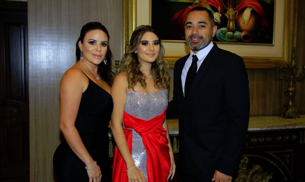 María Sabillón, Monserrat Bodden y Daniel Meléndez