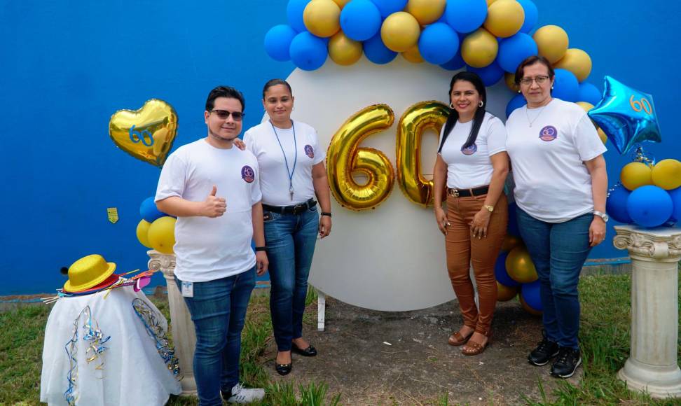 Moisés Pejuan, Waleska Núñez, Liliana Rodríguez y Cristina Amaya
