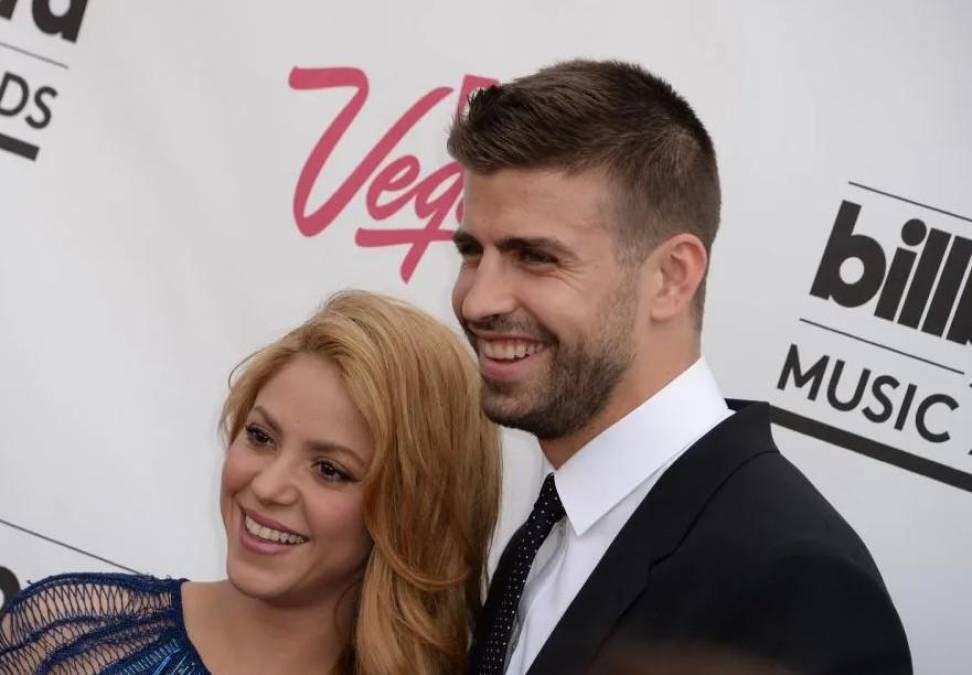 La relación con Shakira llevó a Piqué a otra dimensión. De jugador reconocido se convirtió en estrella mediática y se convirtió además en un exitoso empresario.
