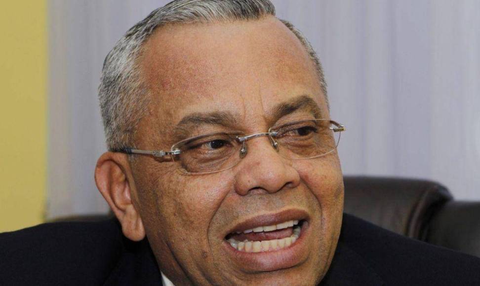 En su más reciente aparición, durante el programa matutino, en donde aparece junto a Carolina Lanza y Cesia Mejía, “don Eduardo” afirmó que sentía raro el sabor de la bebida que ingirió. 