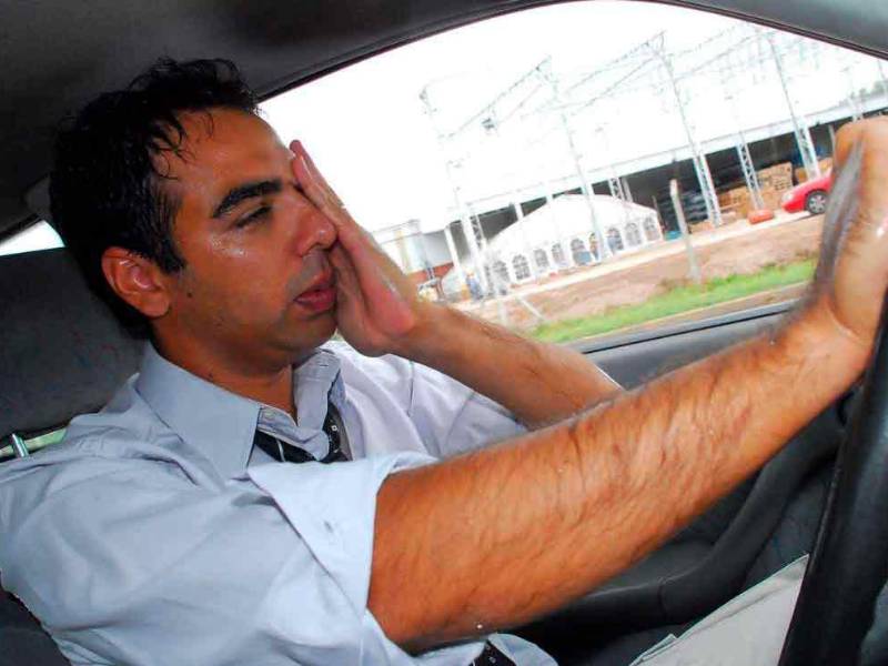 Técnicas para reducir la temperatura del interior de un carro