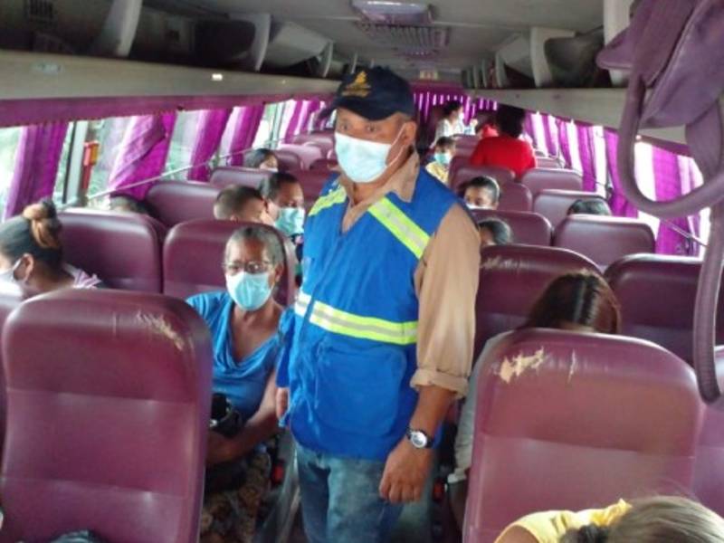 Muchos pasajeros han denunciado que en las unidades no se respetan las medidas de bioseguridad.