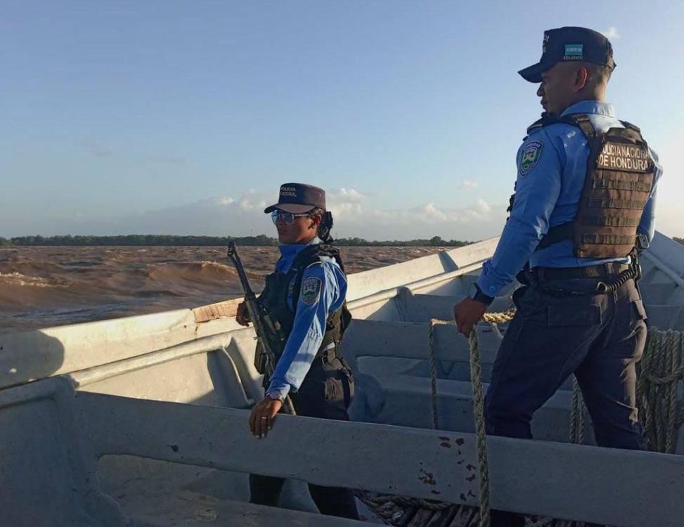 Hallan cadáver de última víctima de naufragio en La Mosquitia