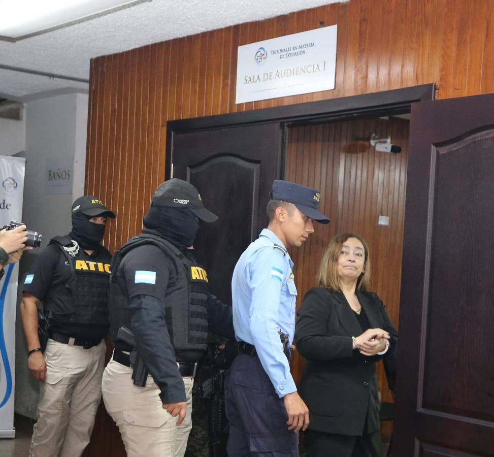 Juez envía a cárcel de Támara a exministra Rocío Tábora