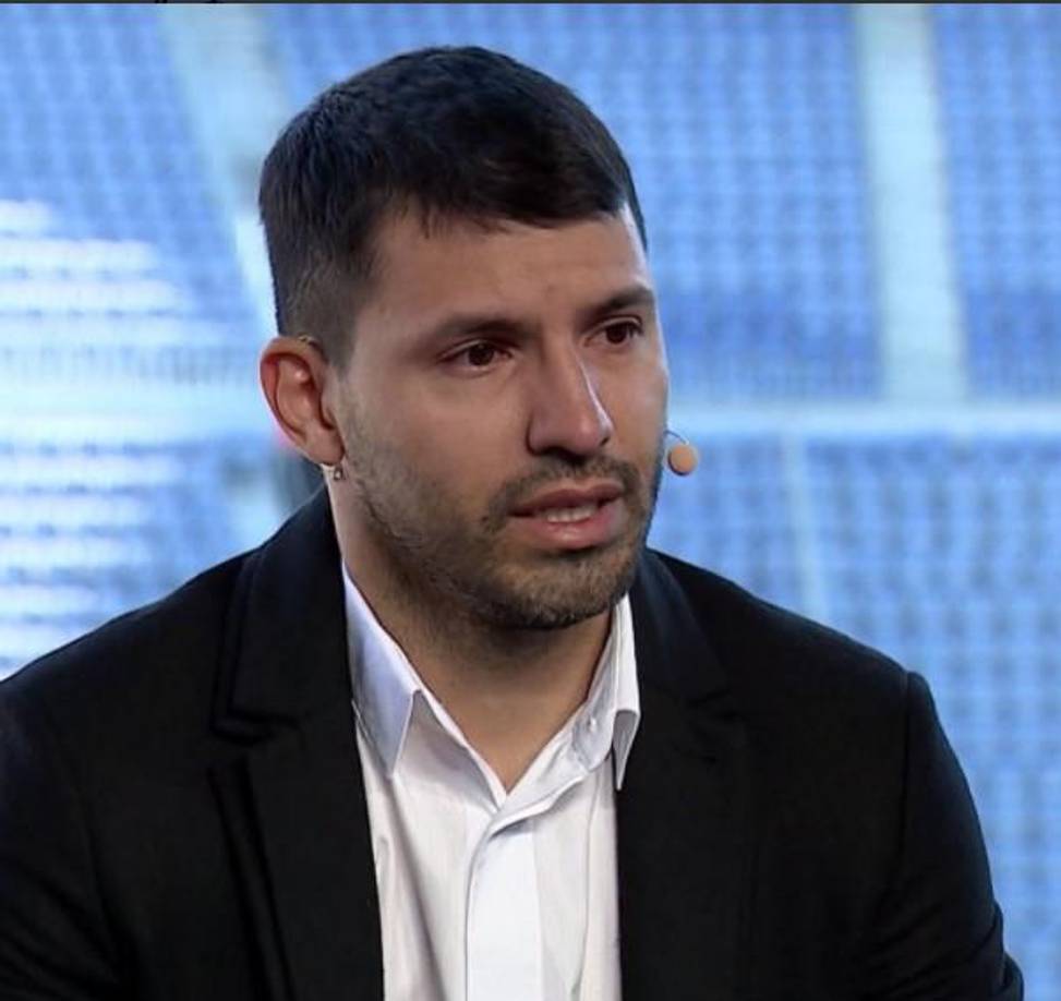 “Esta conferencia es para comunicarles que he decidido dejar de jugar al fútbol profesional”, anunció Agüero este miércoles en un acto en el Camp Nou barcelonista.