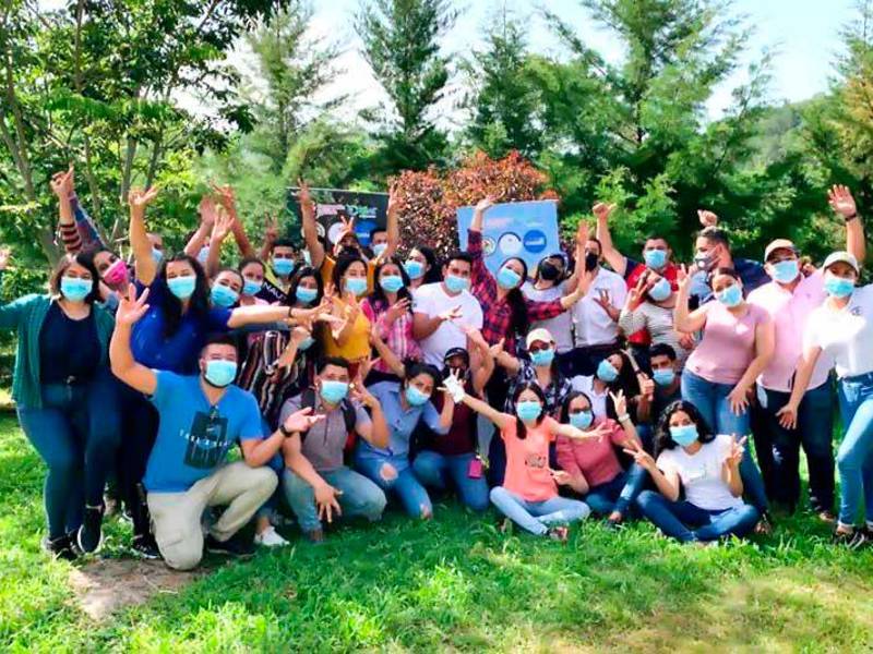 Ante la imperante necesidad en los hogares, la niñez se suma a labores de recolección de café.