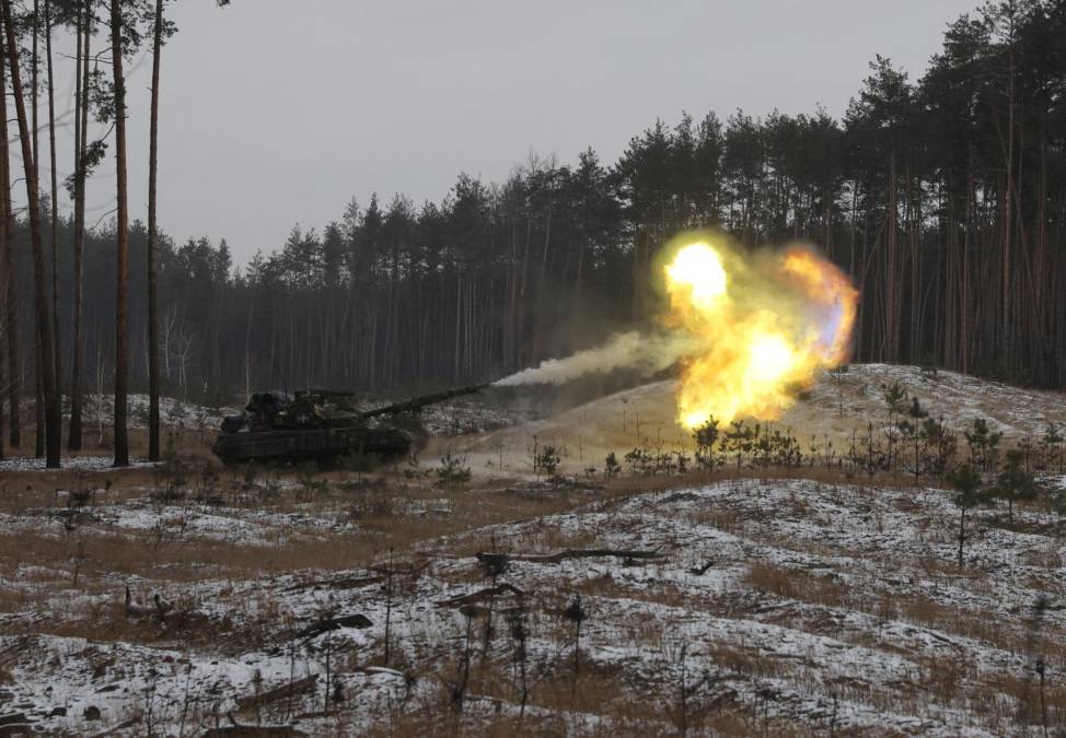 El Leopard 2, un carro blindado de combate de fabricación alemana, ocupa actualmente el centro de las discusiones sobre posibles nuevos envíos de armas a Ucrania, que los pide como un aporte que considera que puede ser clave para hacer frente a la invasión rusa.