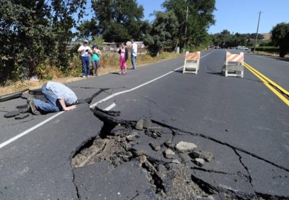 Un terremoto de magnitud 7,1 sacudió el sur de California este viernes, menos de 48 horas después de que otro sismo de menor magnitud golpeara la misma área.