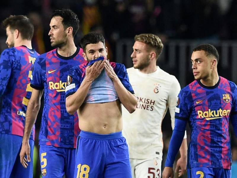 Barcelona sobrepasa en 144 millones el dinero fijado por LaLiga para cumplir con el juego limpio financiero. Foto AFP.
