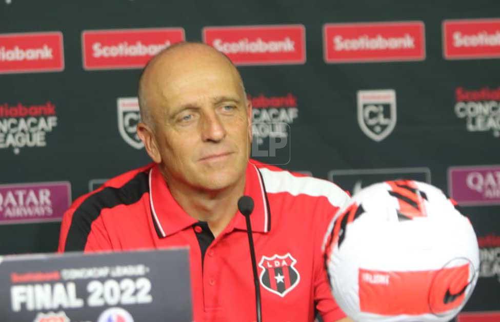 Las contundentes palabras de Fabián Coito sobre la final Alajuelense vs Olimpia
