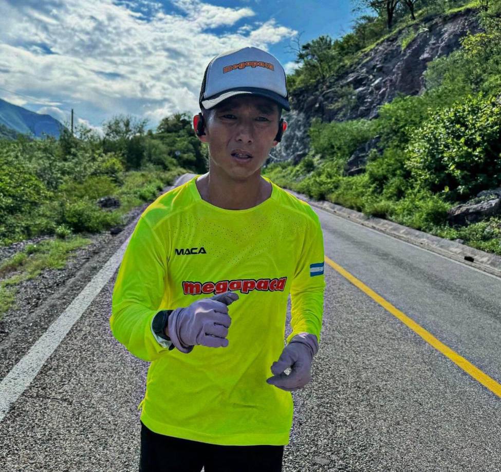 Cientos de hondureños dedican a diario emotivos mensajes a Shin Fujiyama en sus redes sociales por las acciones sociales que realiza.