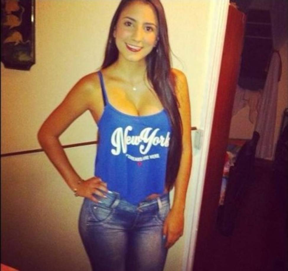 Tatiana Arias, hermana de Santiago Arias, lateral del PSV y la selección Colombia.