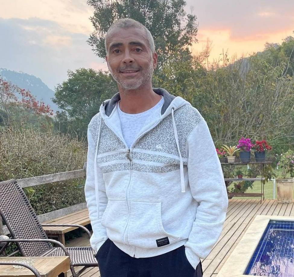 Romario fue incluido en la lista FIFA 100 de los mejores jugadores vivos del mundo en 2004.