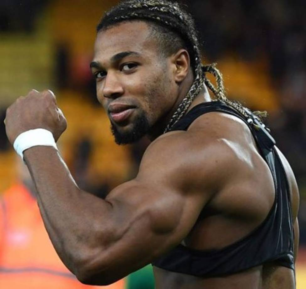 Las imágenes de Traoré comenzaron a dar la vuelta al mundo luego que el propio futbolista enseñara el tamaño de su brazo izquierdo durante la última victoria del Wolverhampton en la Premier League