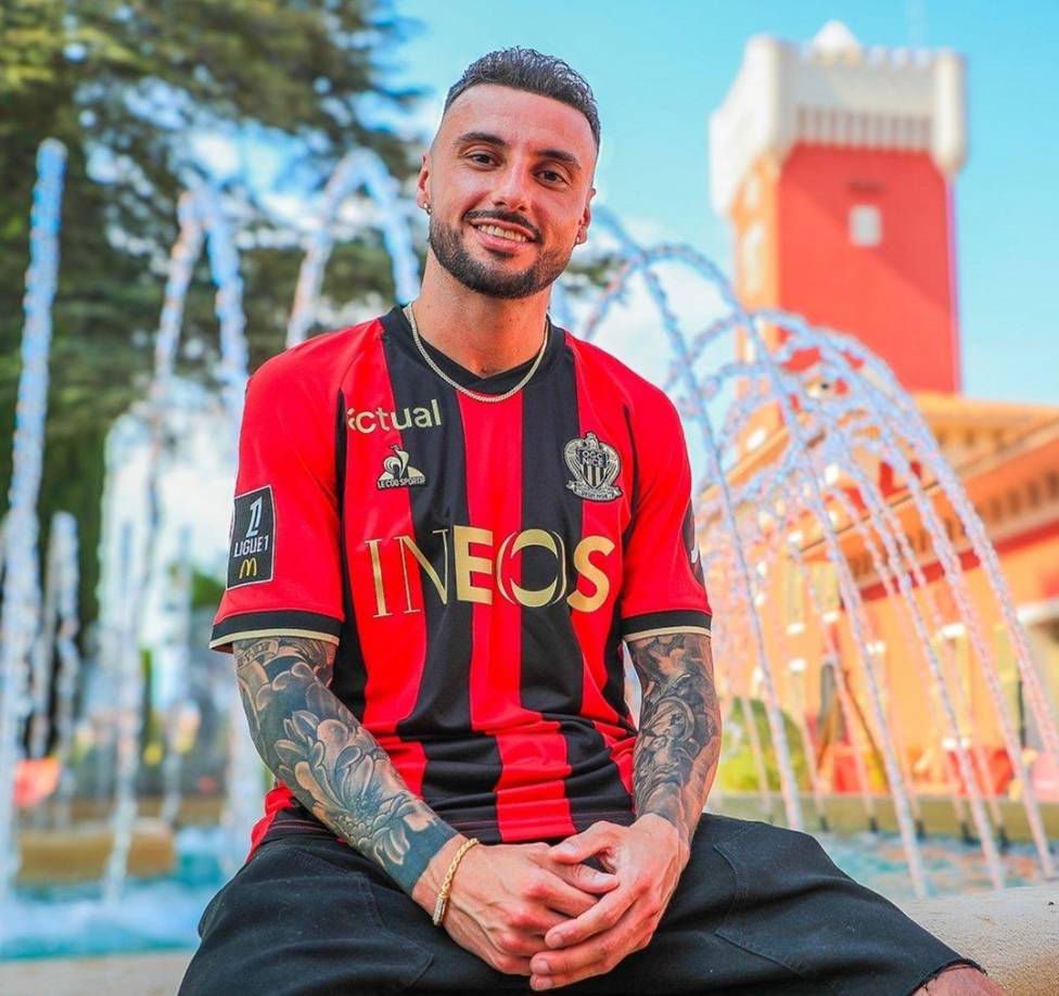 OFICIAL / El Niza anuncia a Jonathan Clauss como nuevo jugador del club. El lateral llega procedente del Marsella 