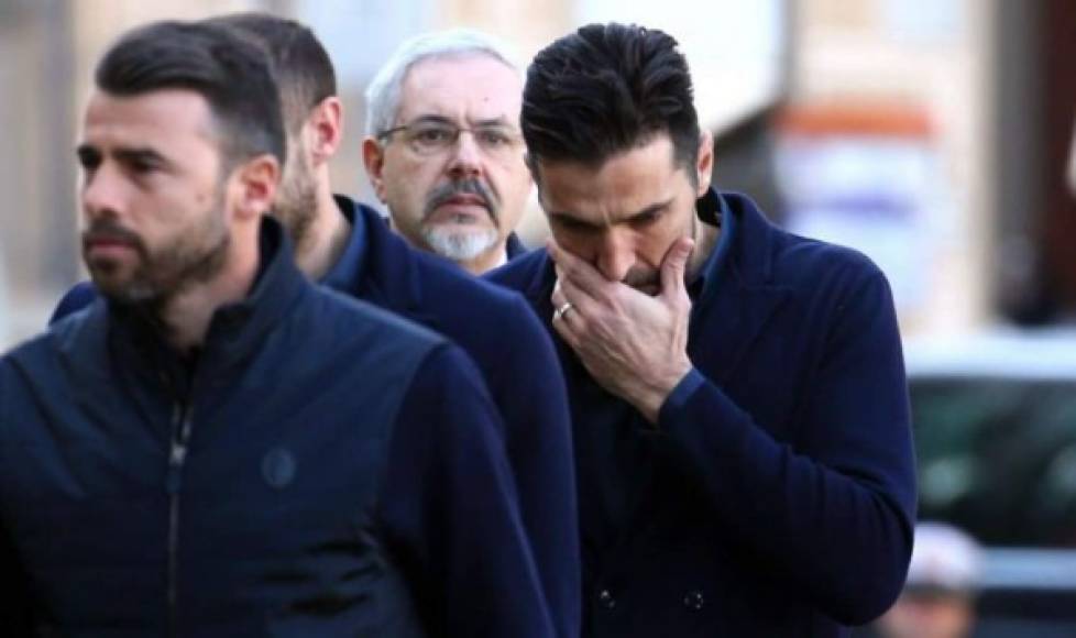 Gianluigi Buffon triste por la muerte de Davide Astori.