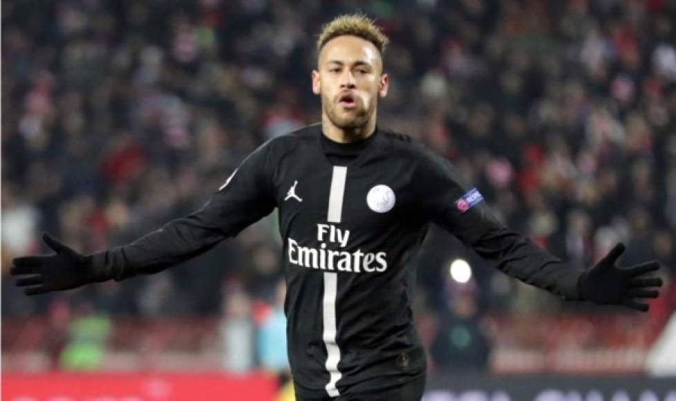 En la derecha, The Sun coloca al brasileño Neymar del PSG y que tiene un valor estimado de 180 millones de euros.