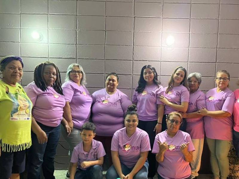 El equipo de coordinadoras de APOMUH.