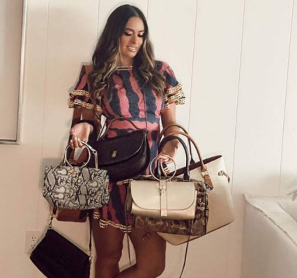 Latinus es una plataforma digital que se lanzó en los primeros meses de este año, en la que hay diversos programas y también cuenta con la participación de Carlos Loret de Mola, Bárbara de Regil y Brozo.