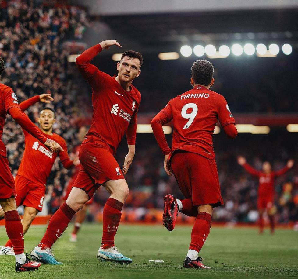 Sin embargo, una de las grandes figuras del Liverpool de la Premier League sorprendió al anunciar que se convirtió en pastor evangelico.