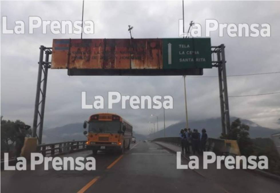 Puente La Democracia en El Progreso, Yoro, muy resguardado por Policía Nacional y Militar.