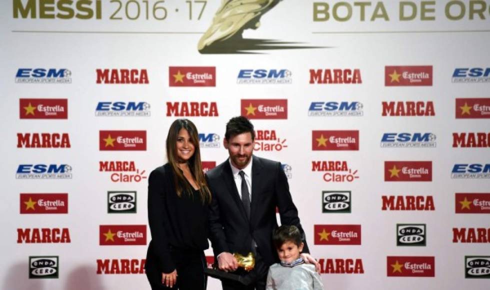 Antonela Roccuzzo lució hermosa a la par de Messi y su hijo Thiago.
