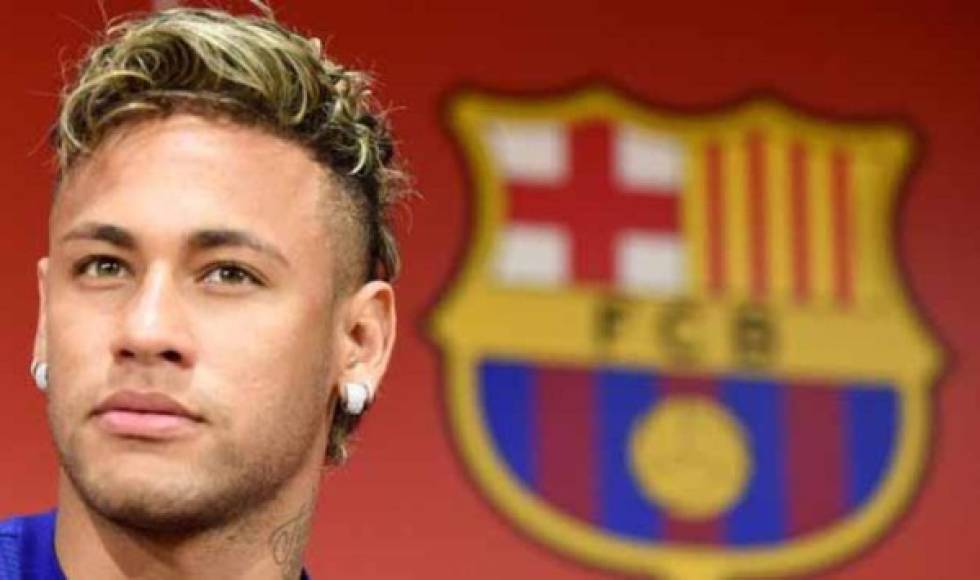 El portal brasileño Globoesporte ha informado que Neymar y Barcelona negocian el regreso al club catalán. Según el medio brasileño, el presidente del Barcelona, Josep Maria Bartomeu, está personalmente al cargo de las negociaciones con el padre del brasileño y ambos estarían dispuestos a dejar sus diferencias de lado para concretar el deseo de ambas partes de que Neymar vuelva a ser jugador blaugrana.