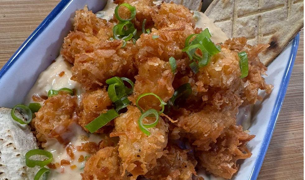 Ceviche de pollo con salsa de maracuyá