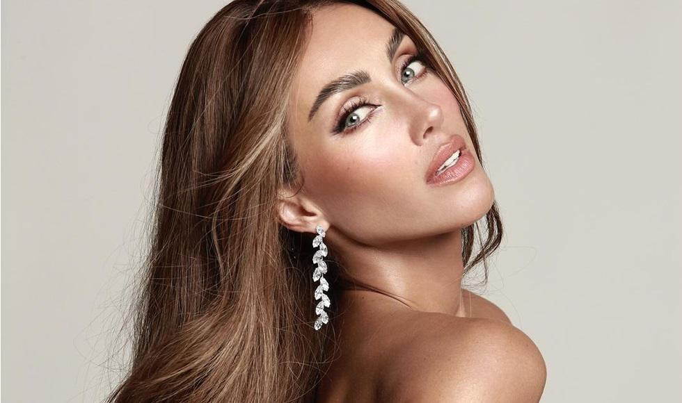 Anahí felicita a ex manager y desata conflicto entre los RBD