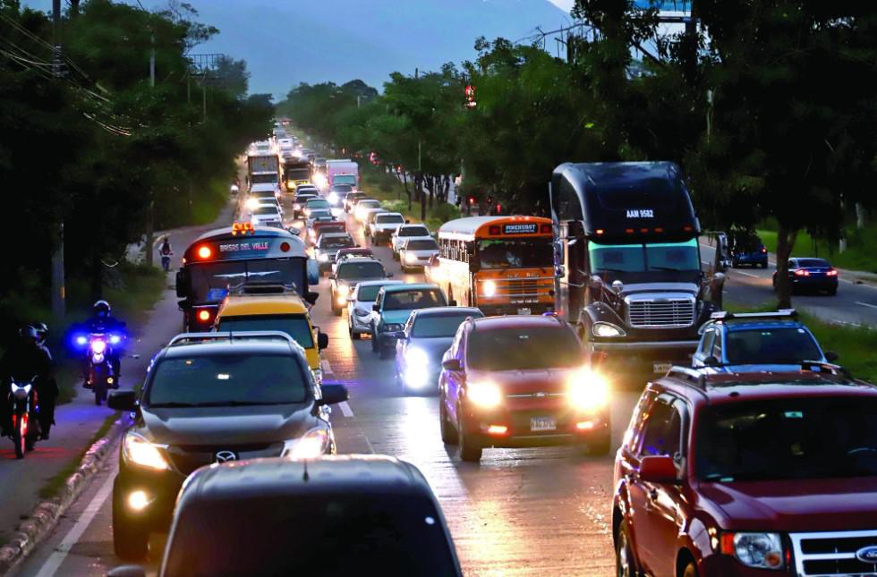 Buscan retomar proyecto de alivio vial en el valle de Sula