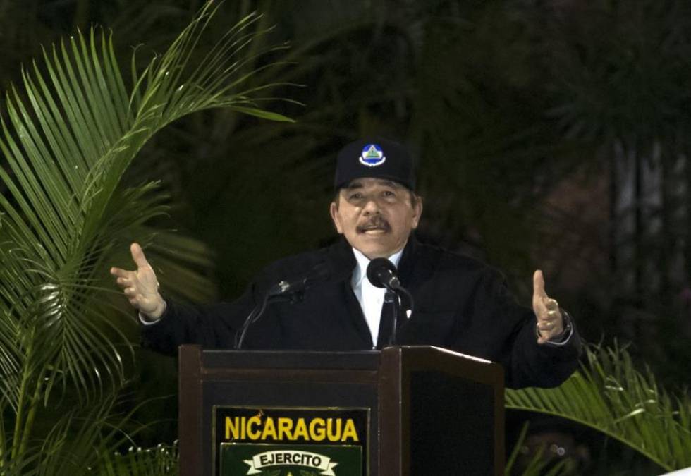 3. Daniel Ortega. Es el actual presidente de Nicaragua y ha gobernado este país por 26 años. En noviembre de 2021 fue reelecto para un período de cinco años. 