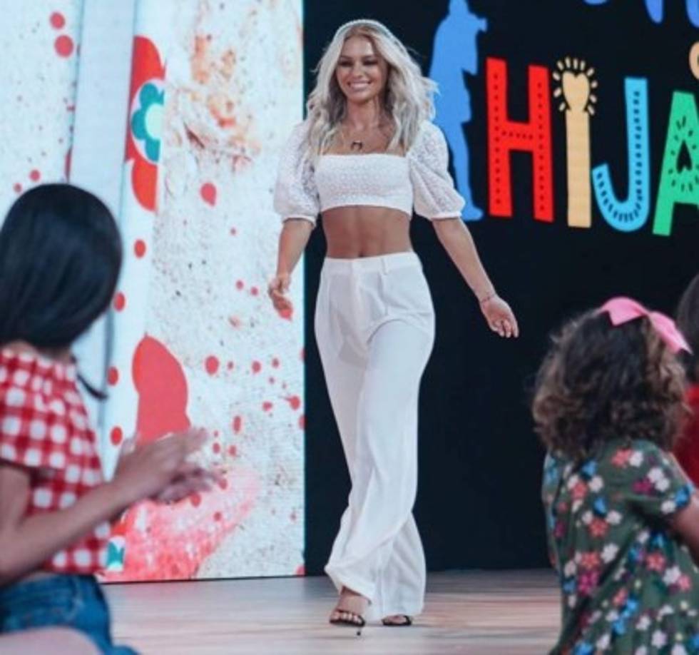 La rusa declaró que se sorprendió al ver la cantidad de mensajes positivos que recibió de la audiencia luego de que destapó en la plática ¡Arriba Eva! las consecuencias personales y laborales que sufrió luego de que se hizo pública su relación con Gabriel Soto.