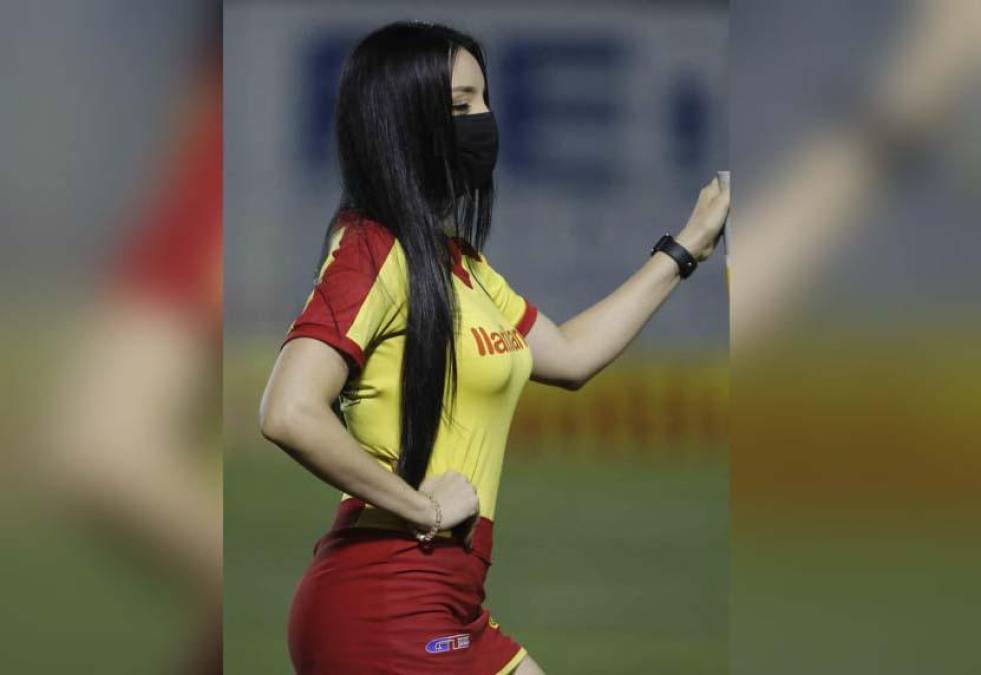 Las guapas edecanes deslumbraron este fin de semana en los partidos que se realizaron correspondiente a la jornada 14.