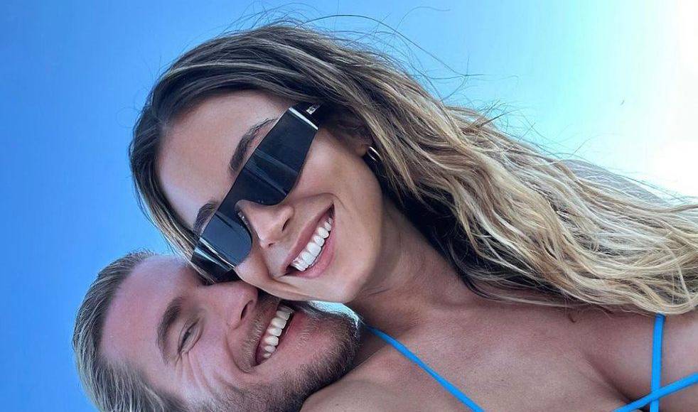 Poco después de conocerse la ruptura, empezaron a salir rumores de romance entre Diletta Leotta y Loris Karius, y las informaciones eran ciertas, de hecho fueron padres juntos hace unos meses y están prometidos.