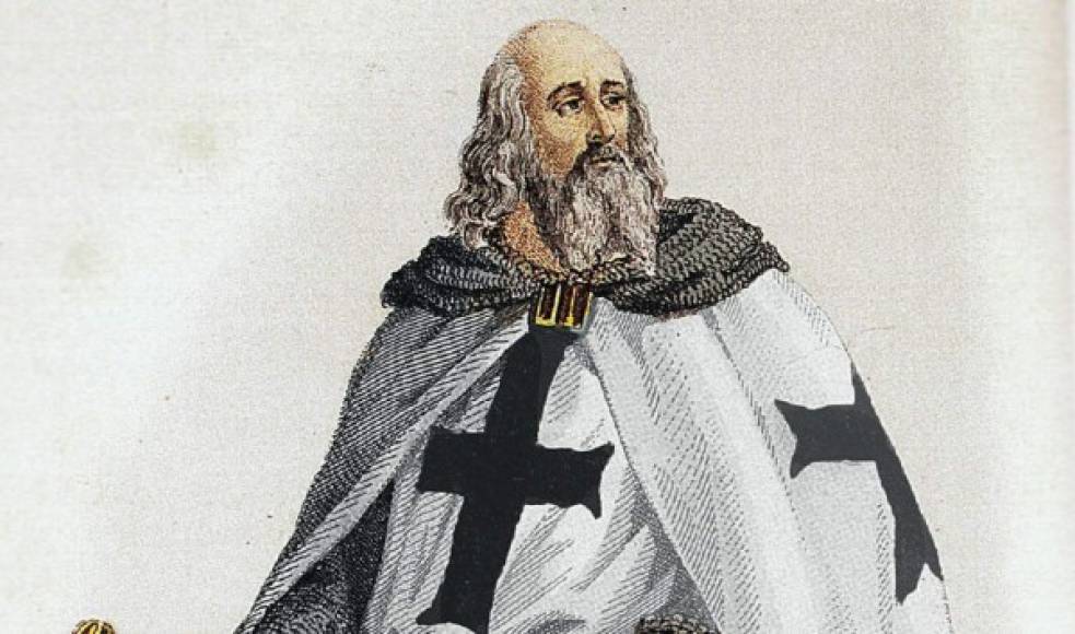 Jacques DeMolay también fue ejecutado pero antes de morir pronunció una maldición, dijo que el Papa y el propio rey Felipe morirían antes de cumplirse un año, dicha maldición se cumplió y ambos murieron ese mismo año desde entonces los seguidores de los caballeros templarios proclamaron el viernes 13 como un día maldito.