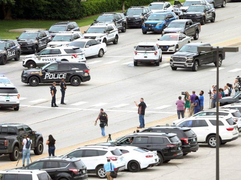La página oficial de Facebook de la Policía de León asegura que el reo, identificado como Gonzalo Artemio López ha sido “capturado y está muerto”.