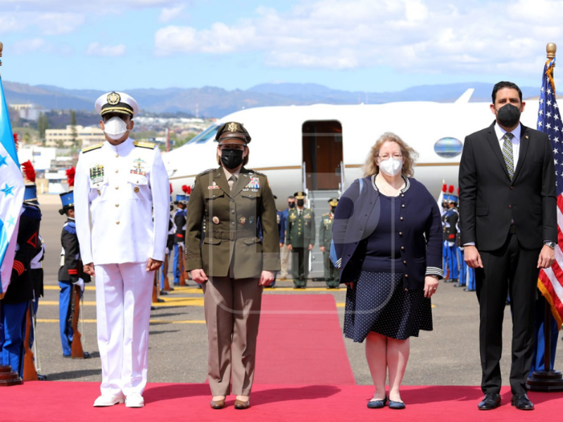 La llegada de la Comandante del Comando Sur de los Estados Unidos de América, General Laura J. Richarsond
